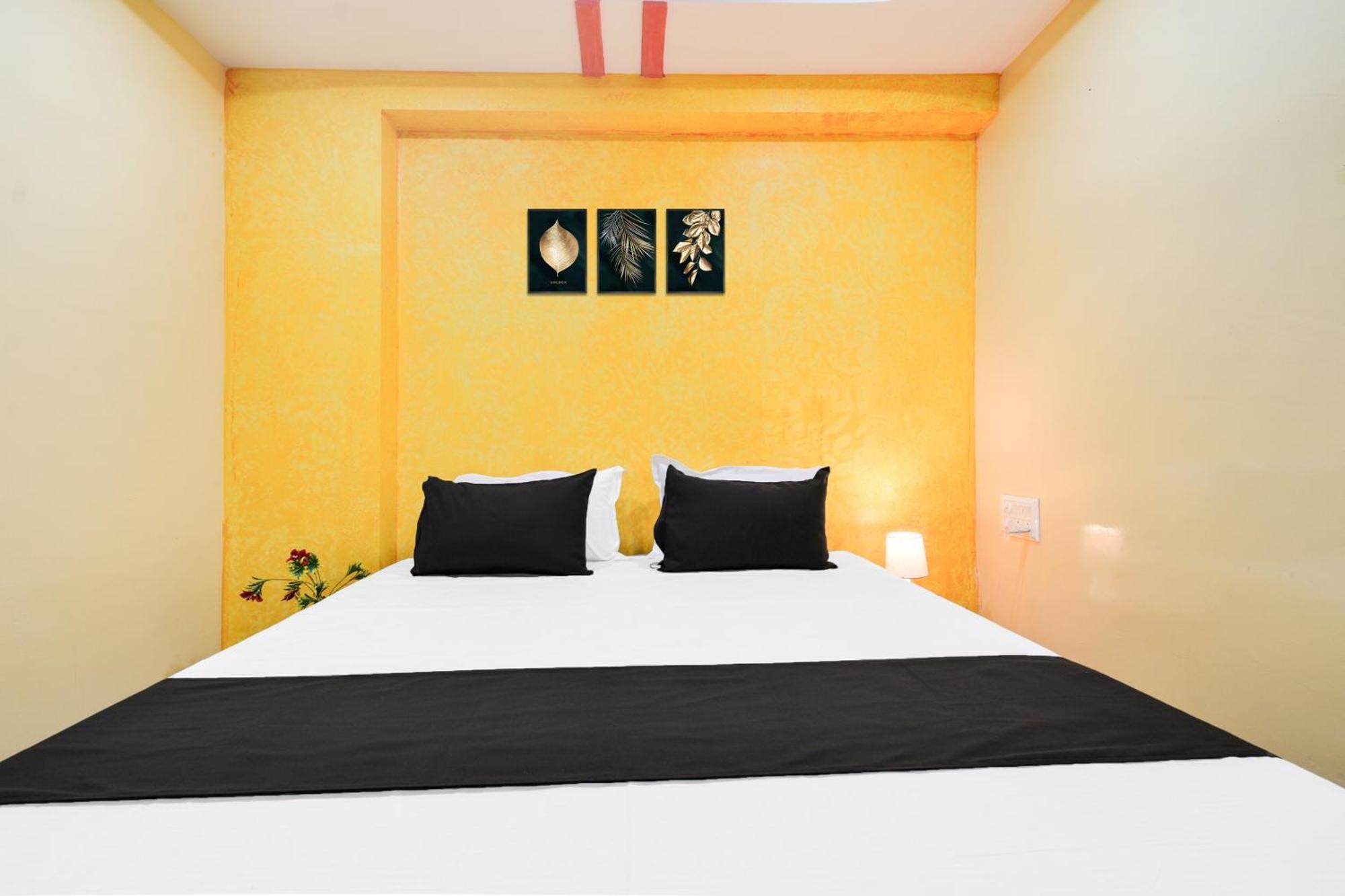 Hotel O Lucky Grand Hyderabad Exterior photo